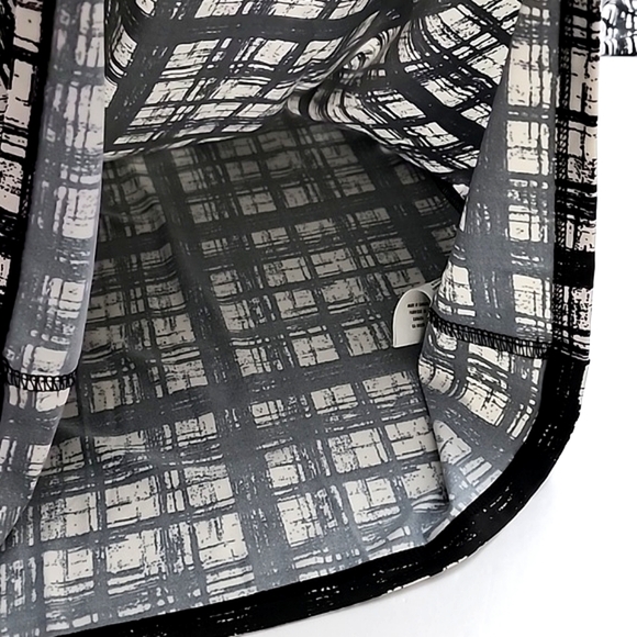 ⭐️3/ $30⭐️ Cleo Top Cowl Neck Black White 3/4 Sleeves Stretch Lightweight Sz XXL - Picture 8 of 14